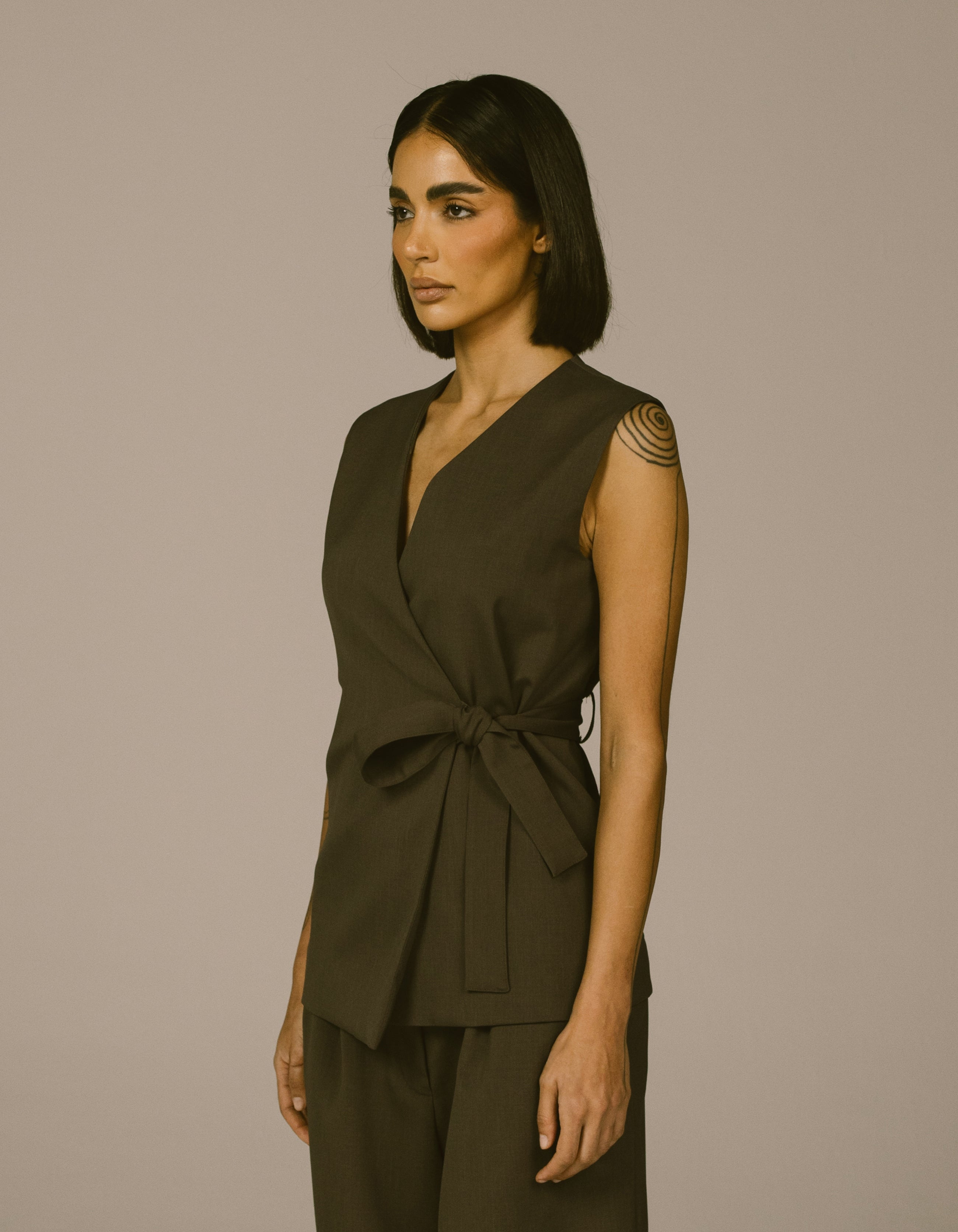 WRAP VEST SHIRT