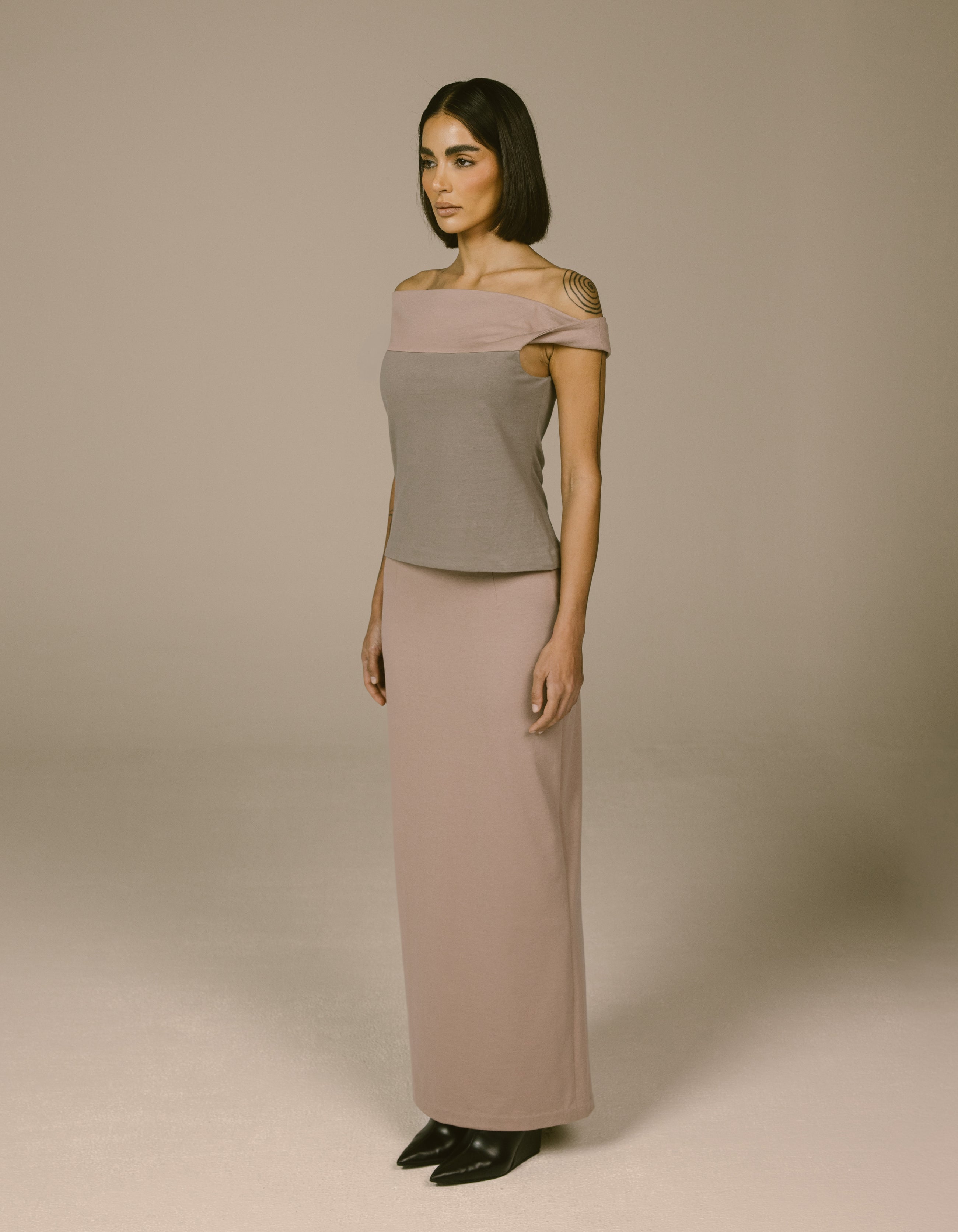 TWO TONE OFF SHOULDER TOP