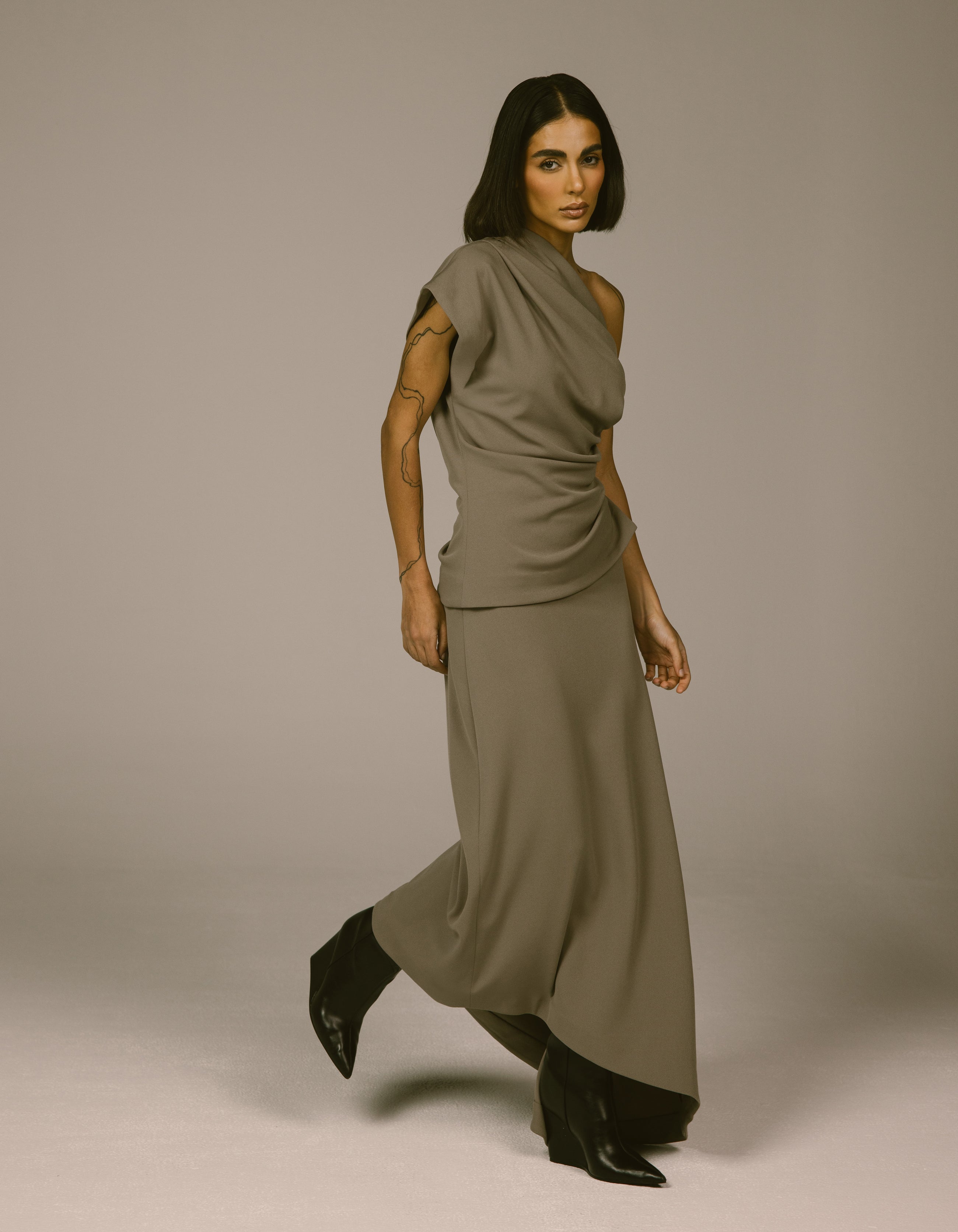 ASYMMETRIC DRAPE SKIRT
