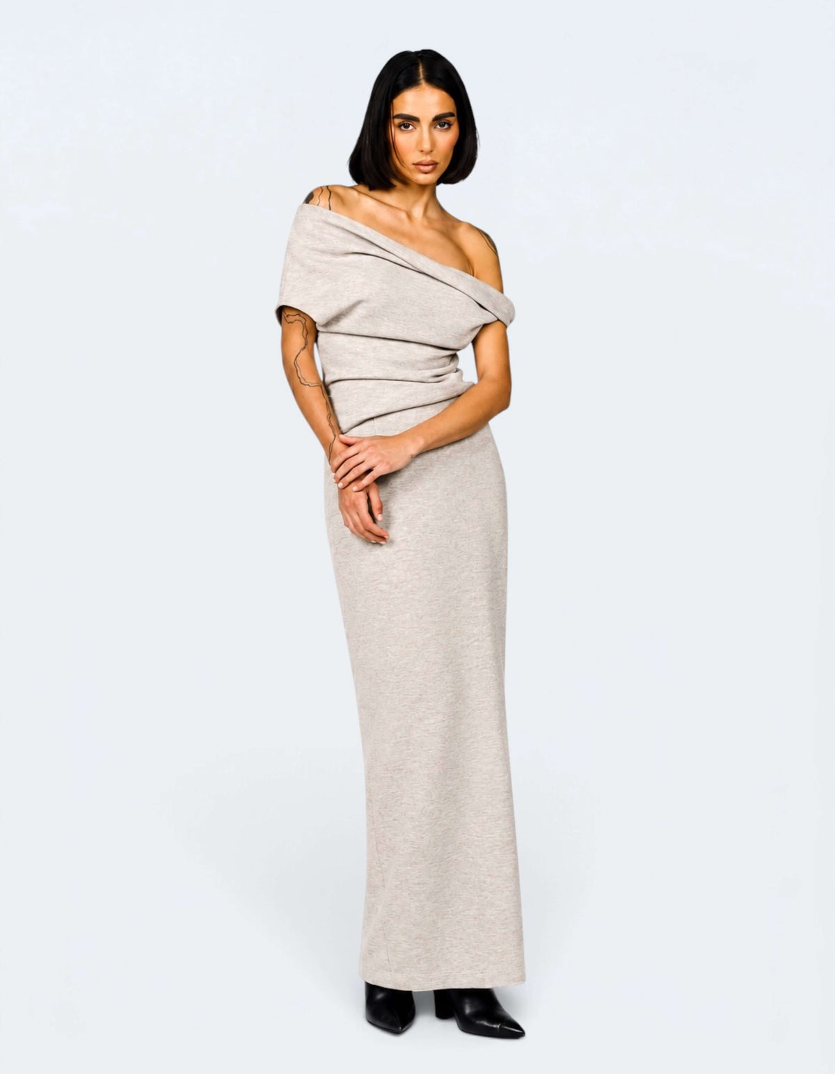 SHOULDER TWIST TOP
