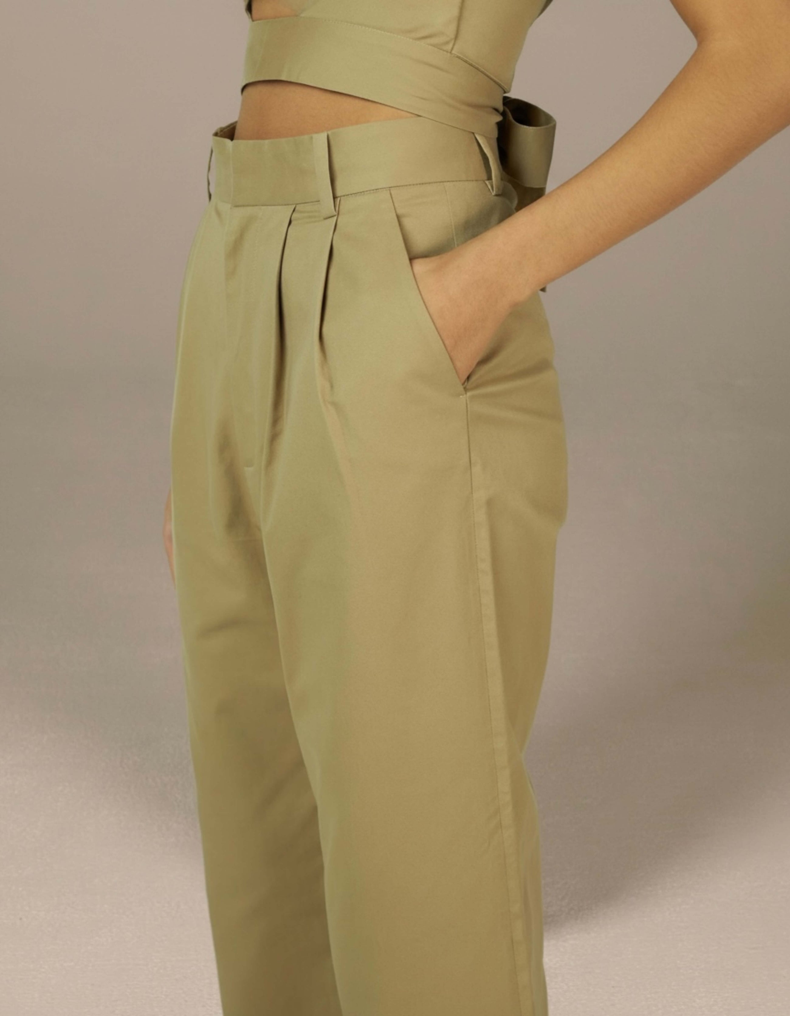 STRAIGHT LEG PANTS
