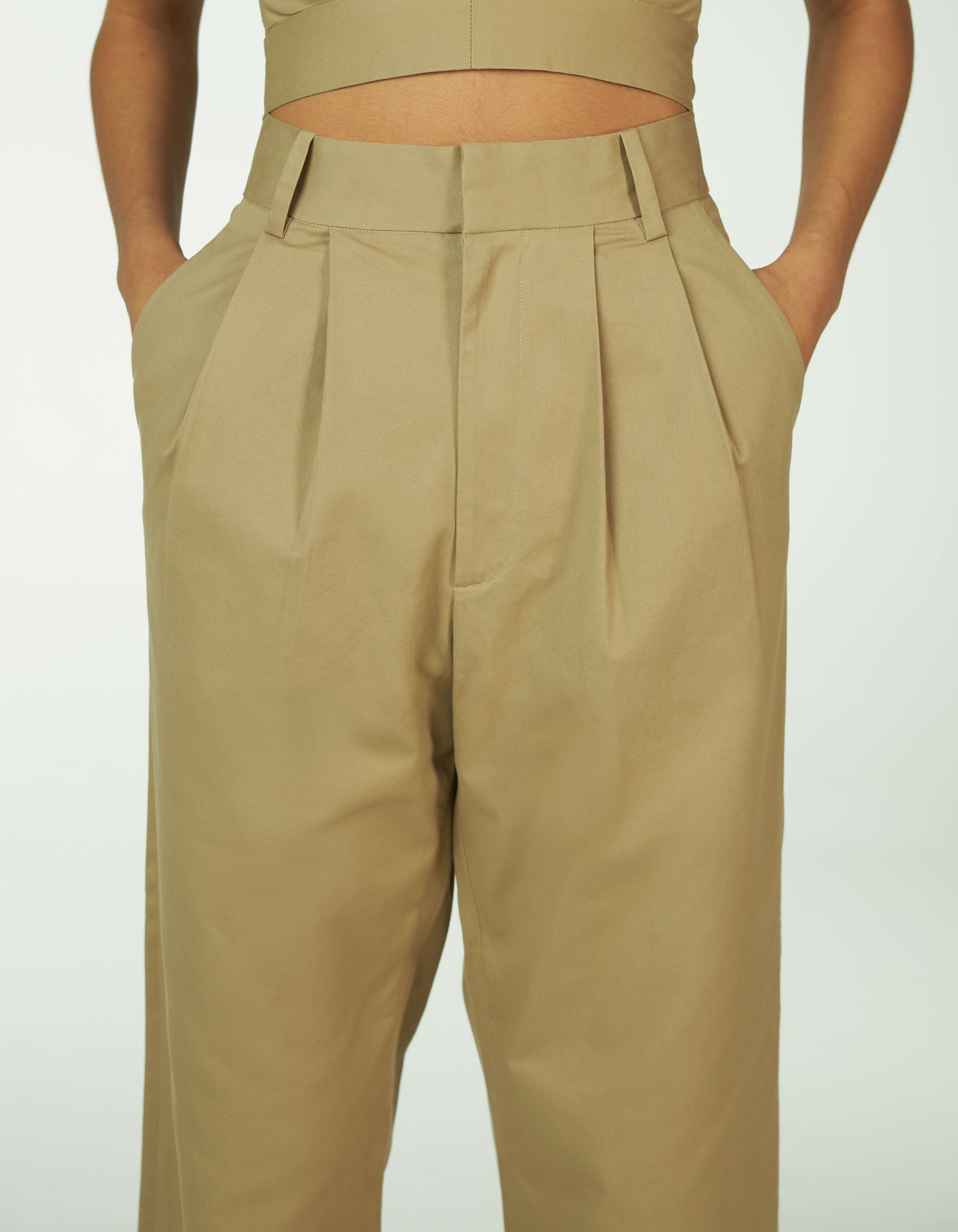 PANTALONS À JAMBES DROITES