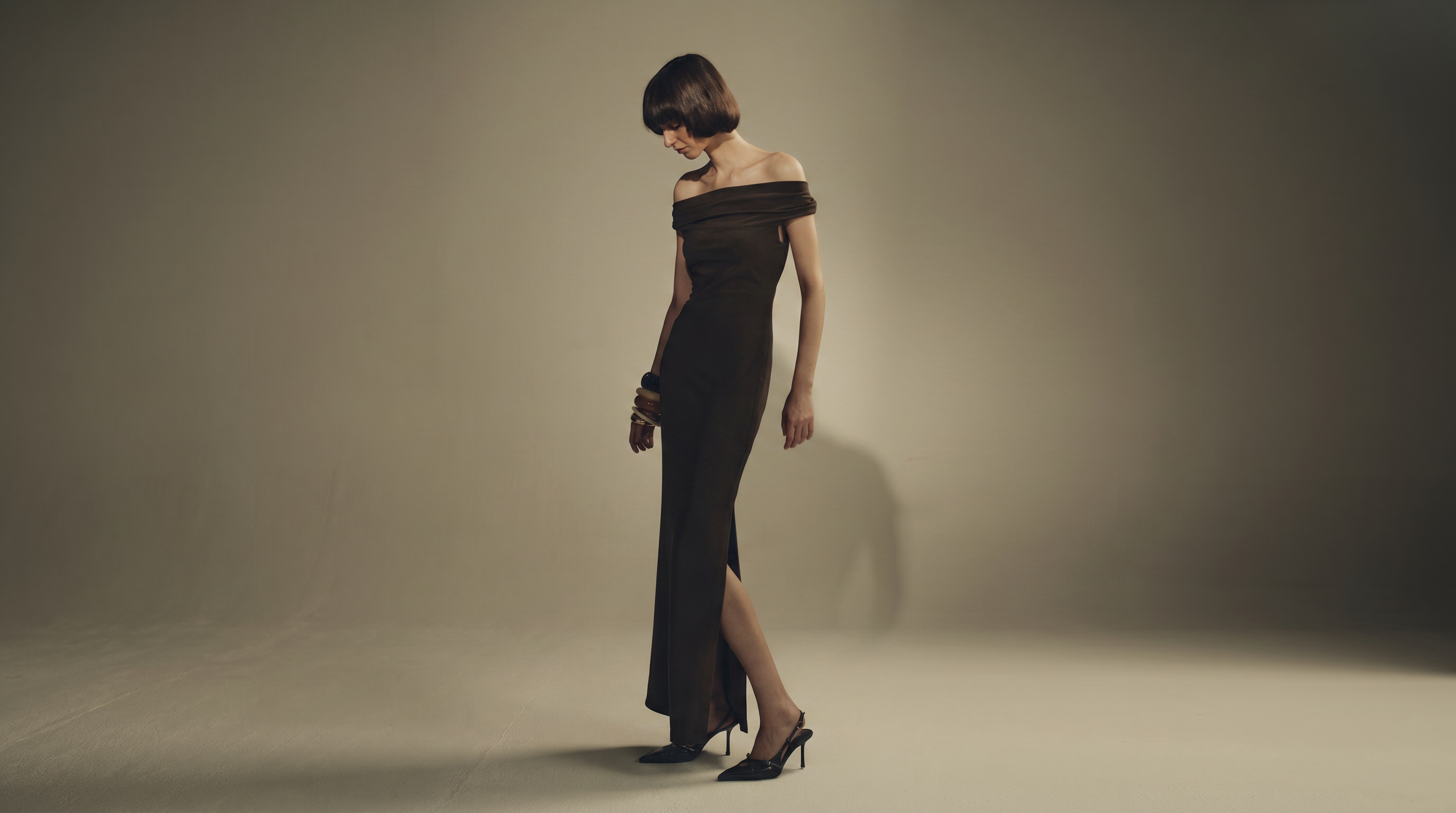 DRESSES