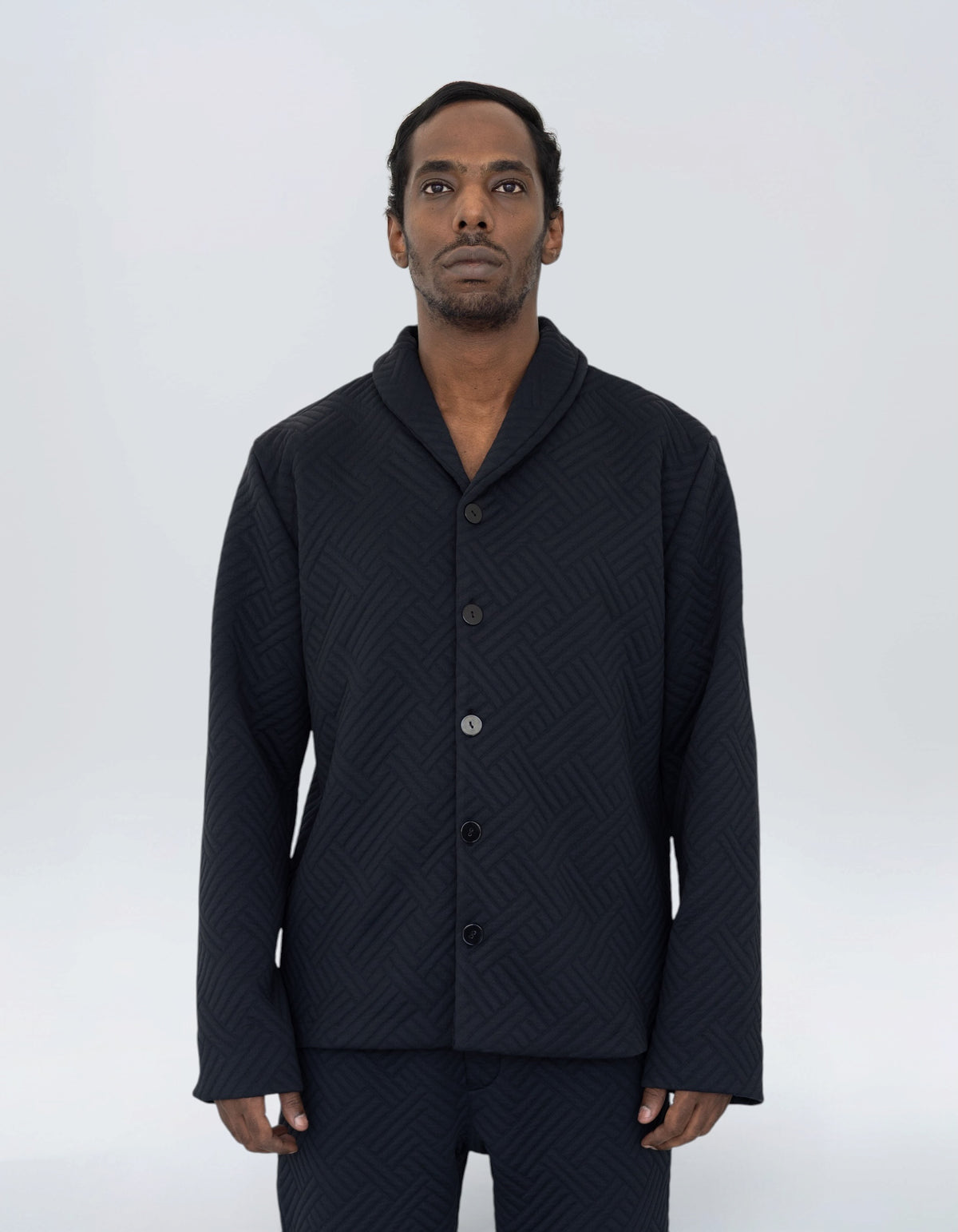 VESTE ET CHEMISE SURDIMENSIONNÉES