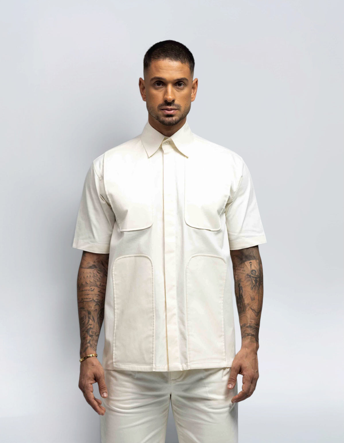 CHEMISE À MANCHES COURTES À PANNEAU EN U