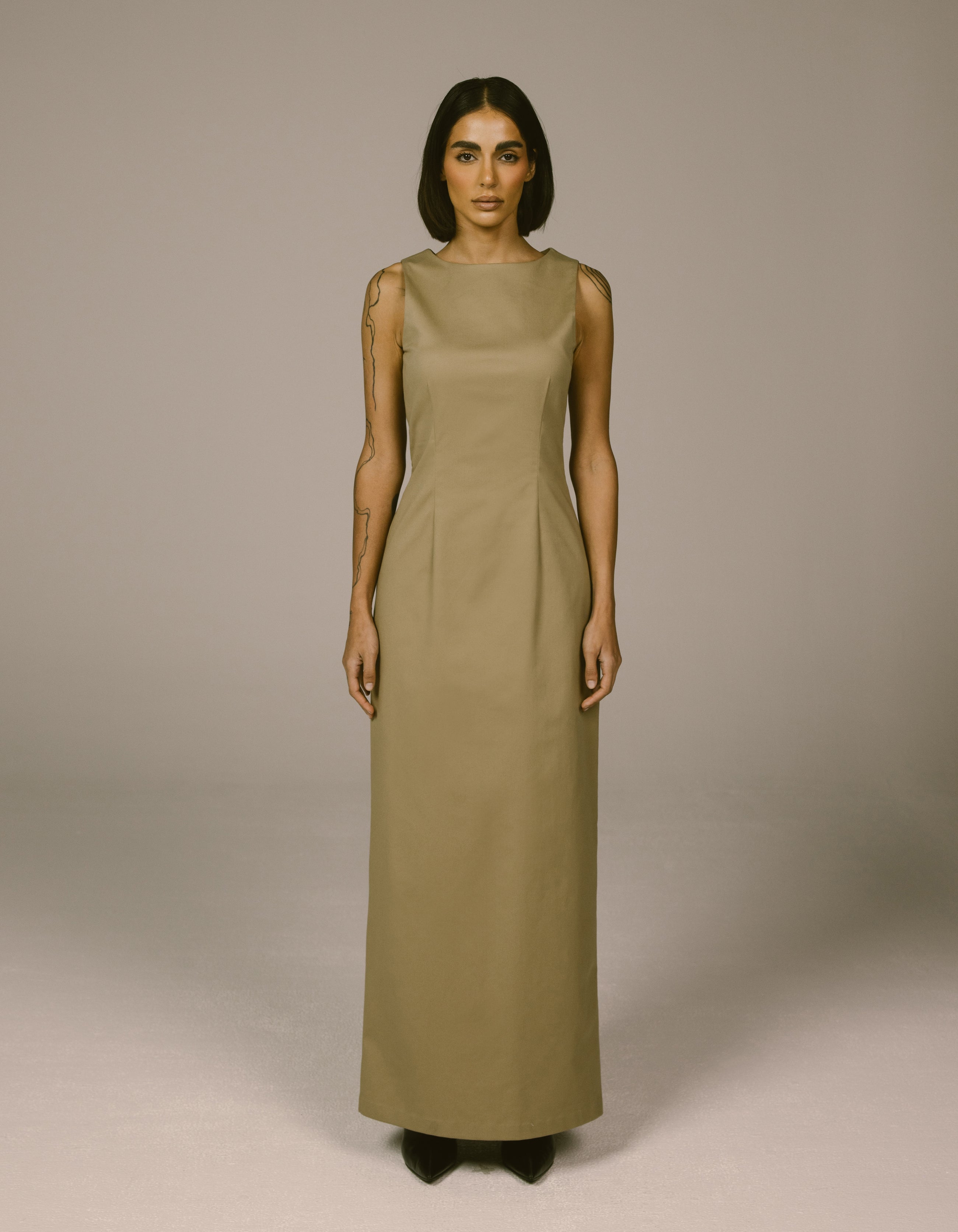 SLEEVELESS COLUMN DRESS