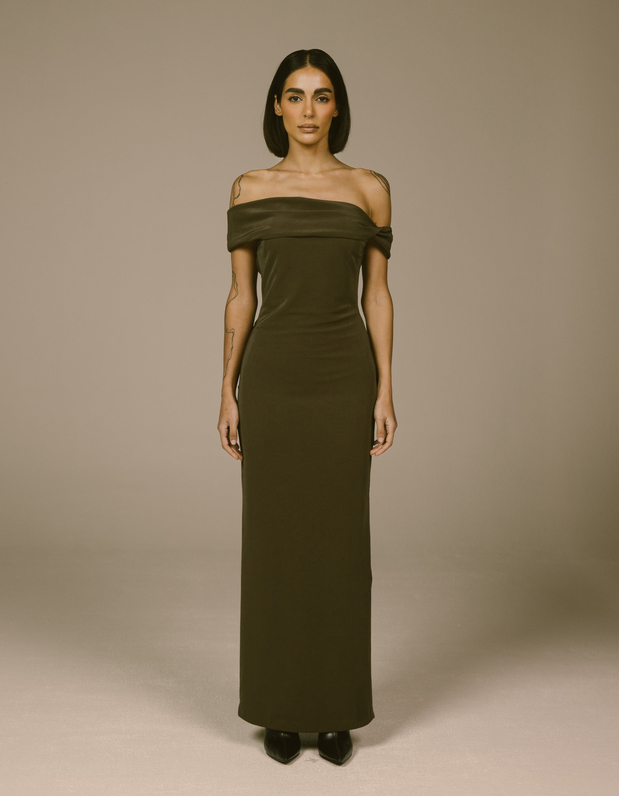 TAUPE OFF-SHOULDER COLUMN DRESS