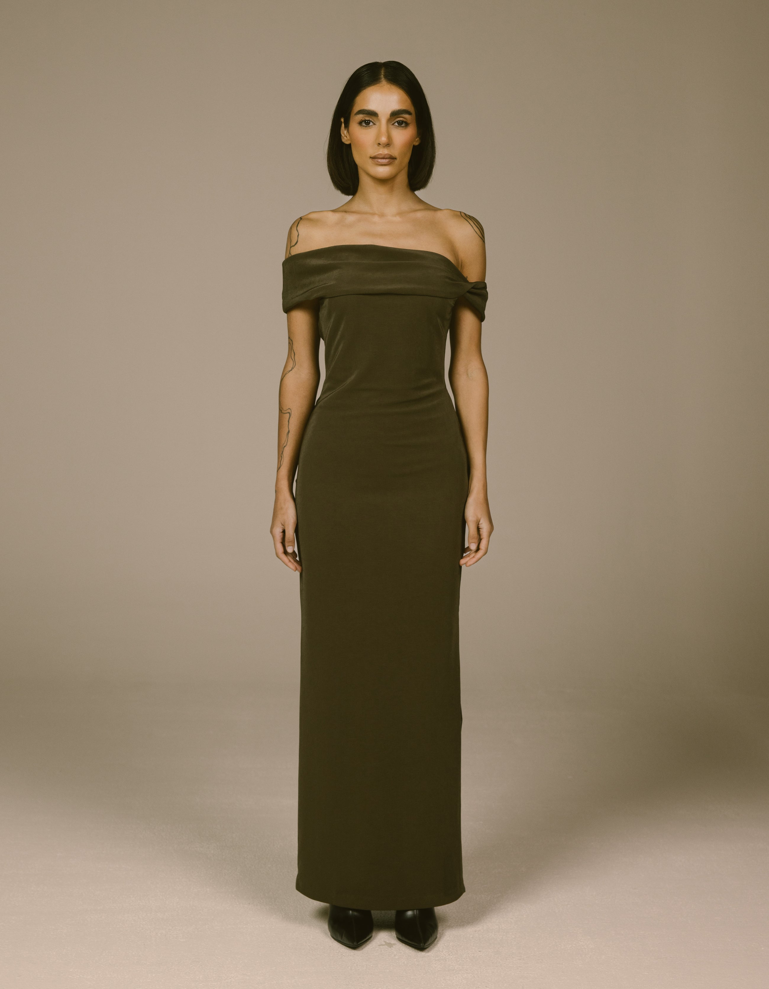 TAUPE OFF-SHOULDER COLUMN DRESS