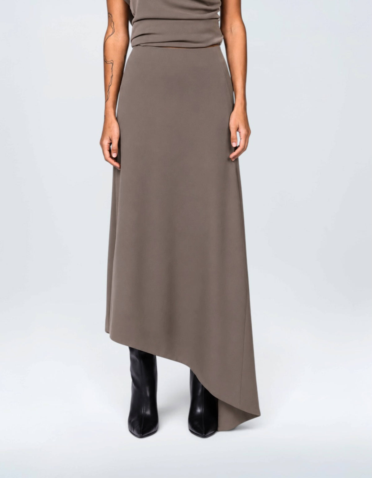 ASYMMETRIC DRAPE SKIRT