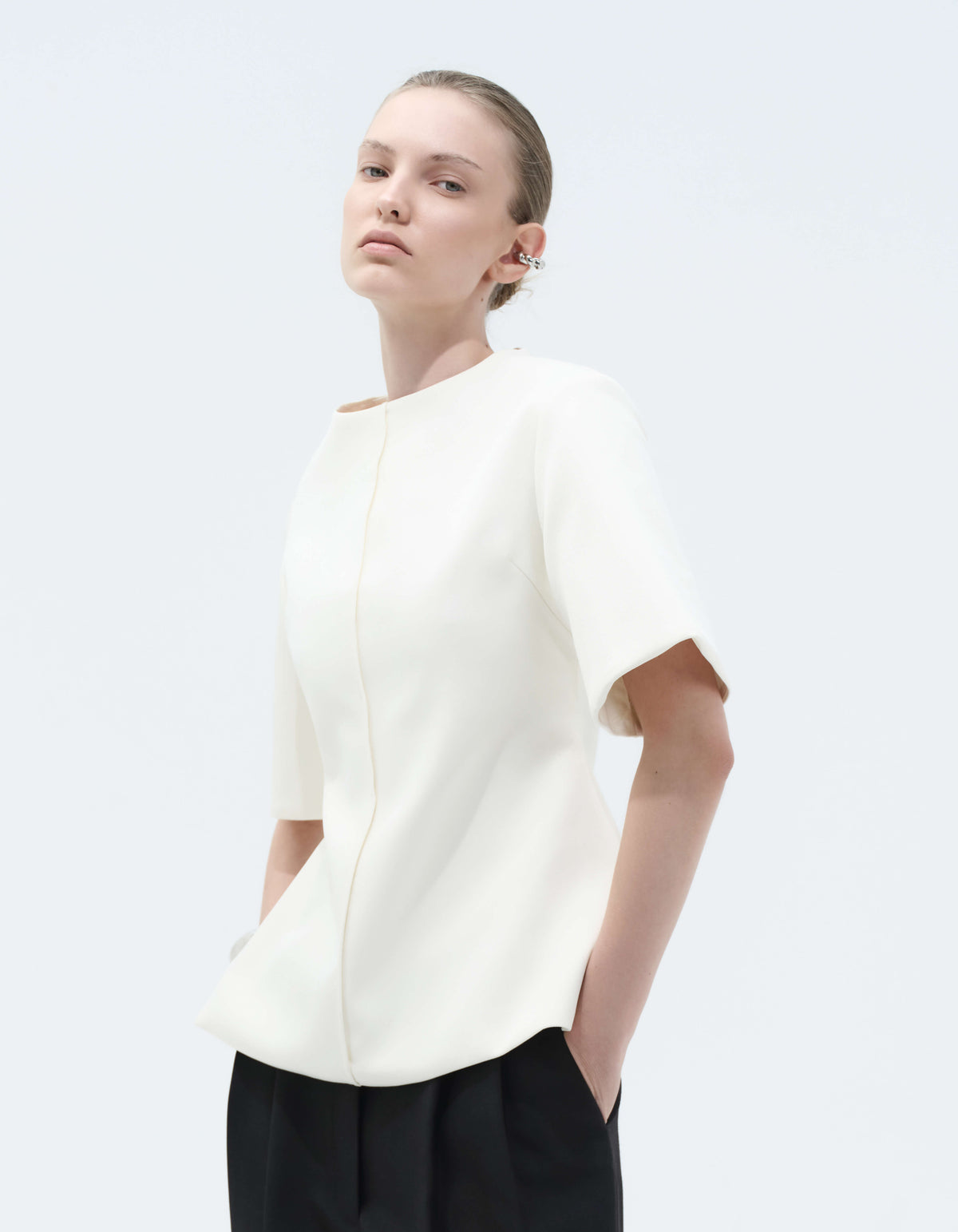 STRUCTURED HOURGLASS TOP WITH EXAGGERATED SLEEVE