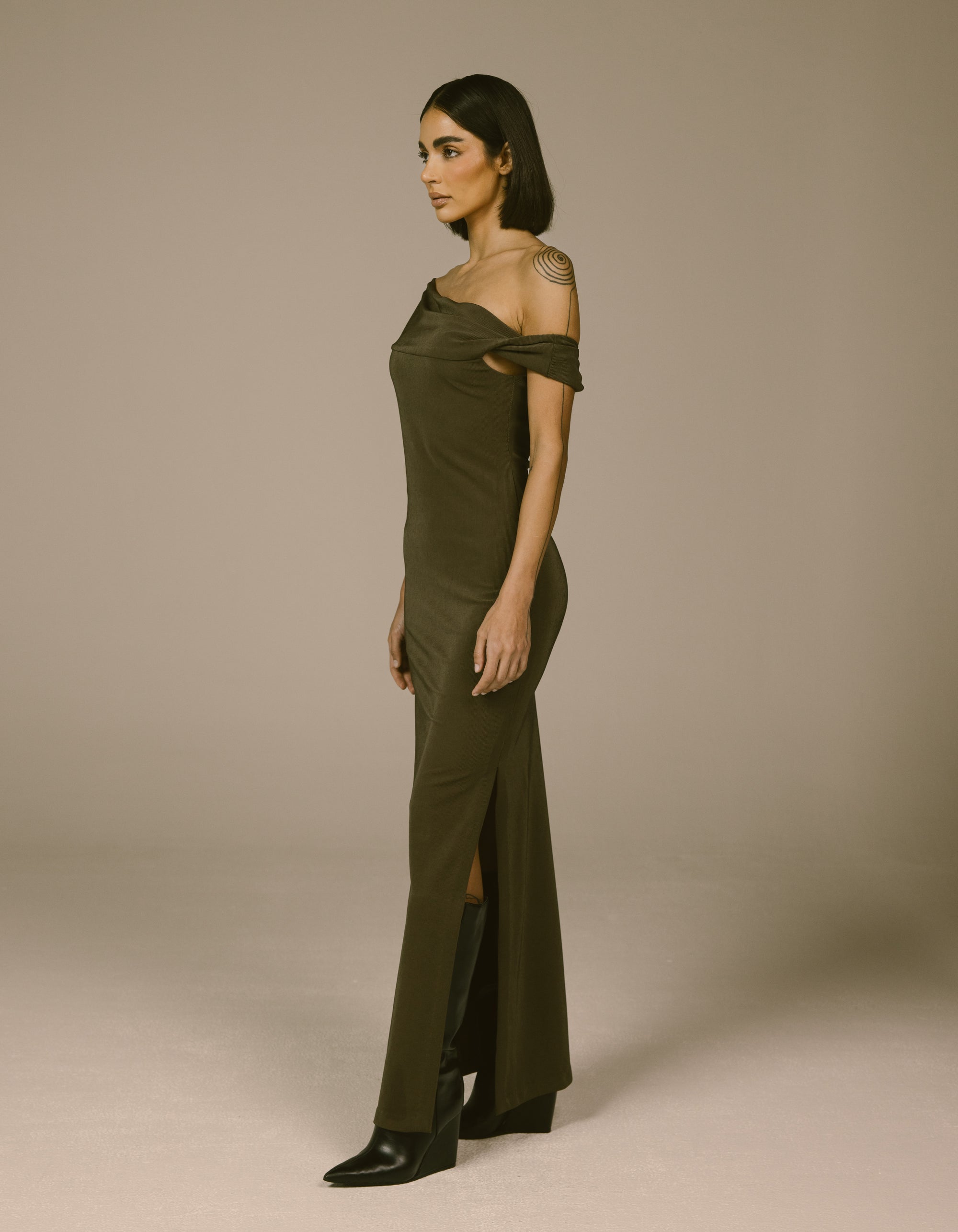 TAUPE OFF-SHOULDER COLUMN DRESS