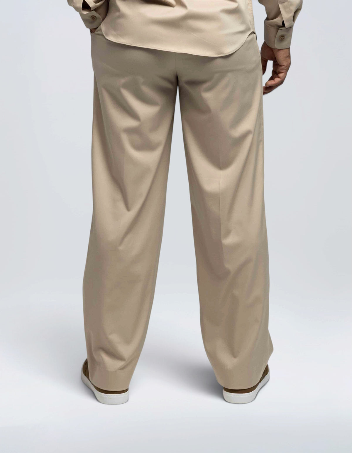 PANTALONS À JAMBES DROITES