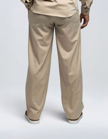PANTALONS À JAMBES DROITES