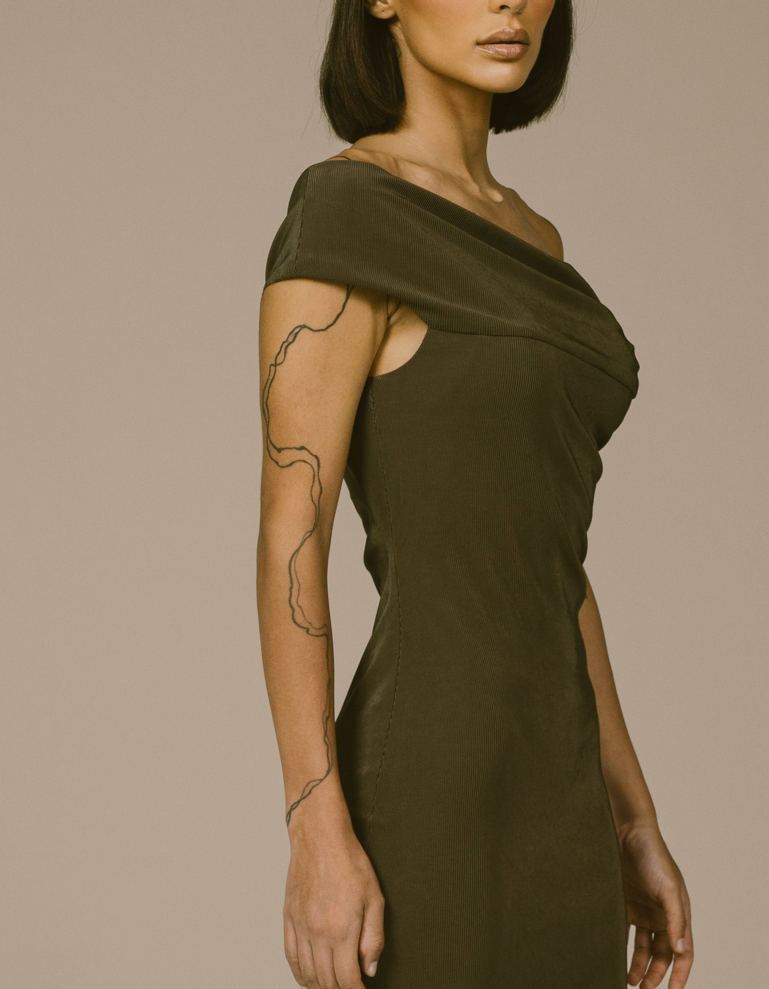 TAUPE OFF-SHOULDER COLUMN DRESS