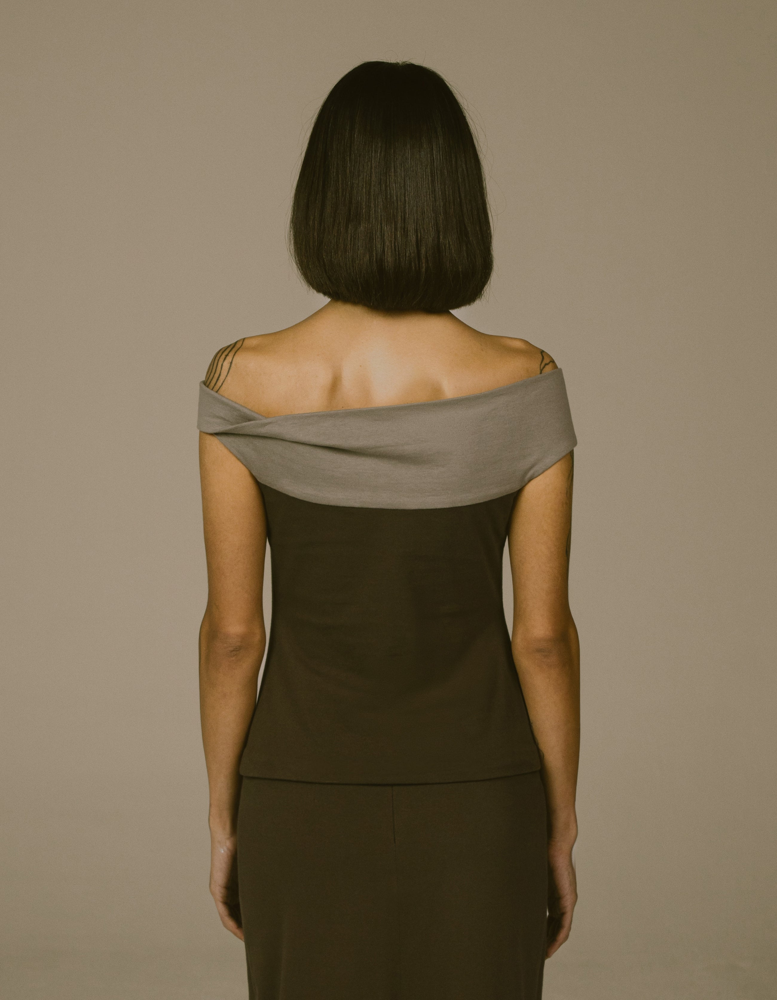 TWO TONE OFF SHOULDER TOP