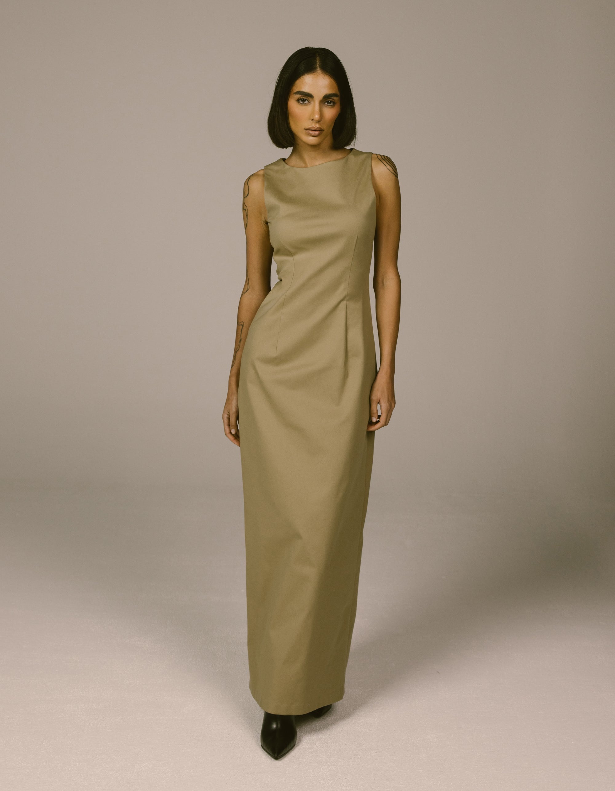 SLEEVELESS COLUMN DRESS