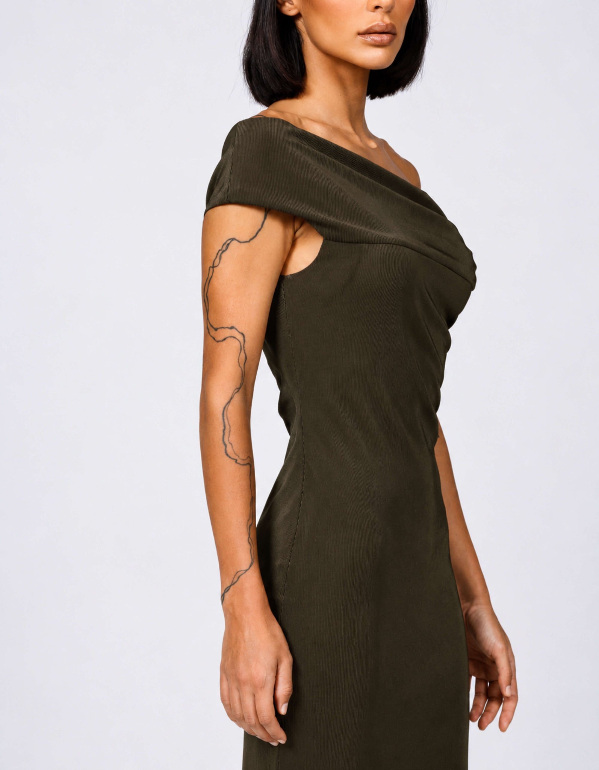 TAUPE OFF-SHOULDER COLUMN DRESS