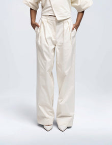 STRAIGHT LEG PANTS