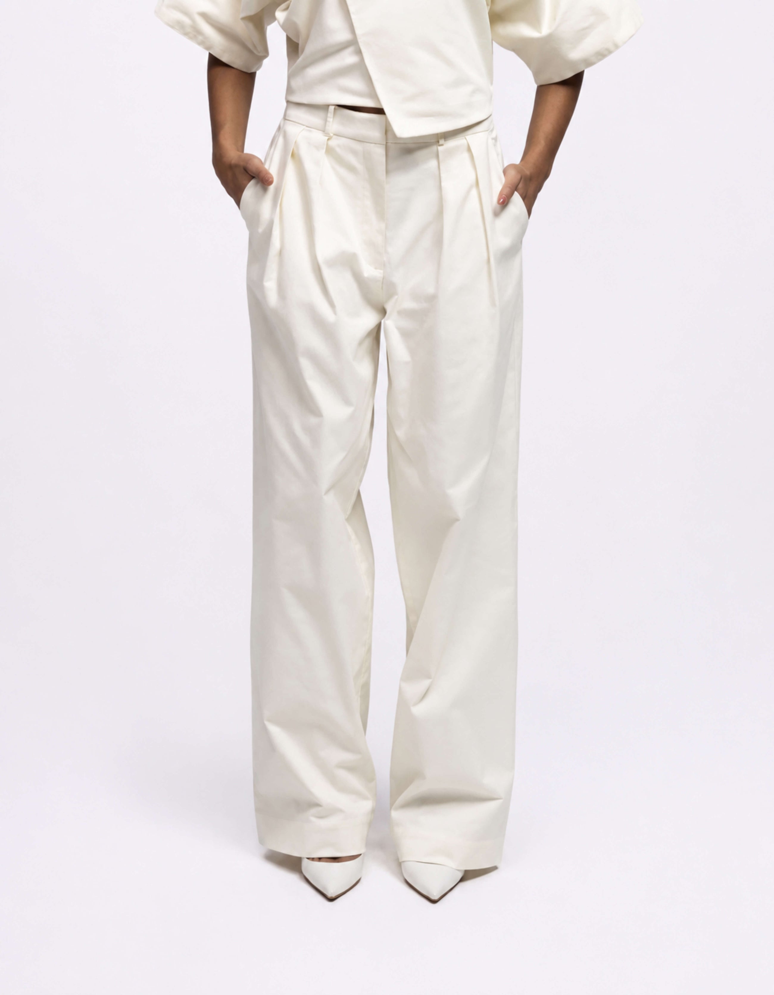 PANTALONI A GAMBA DRITTA 