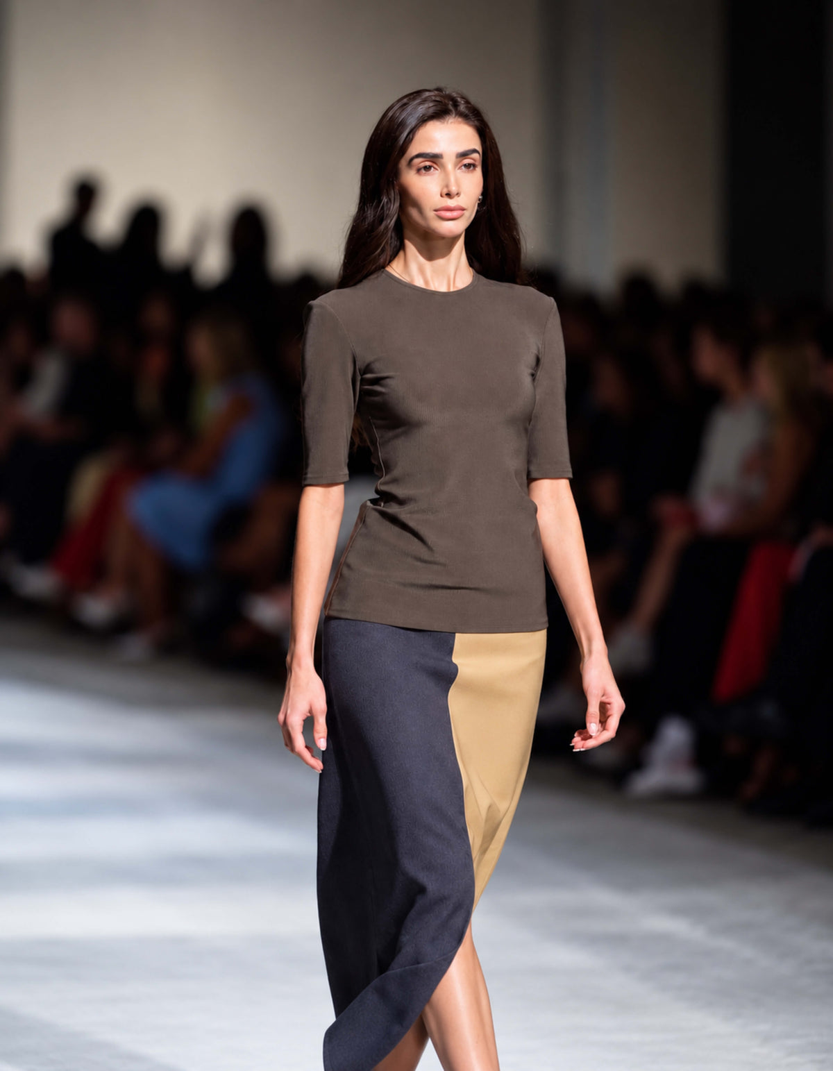 THREE QUARTER SLEEVE TOP