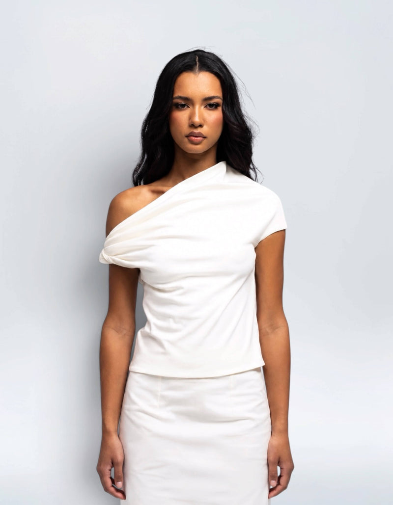 ONE SHOULDER TWIST TOP