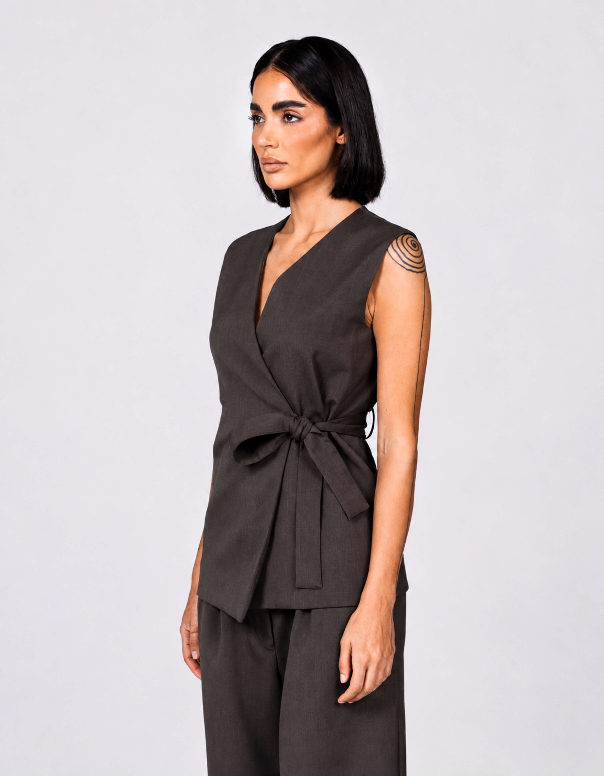 WRAP VEST SHIRT