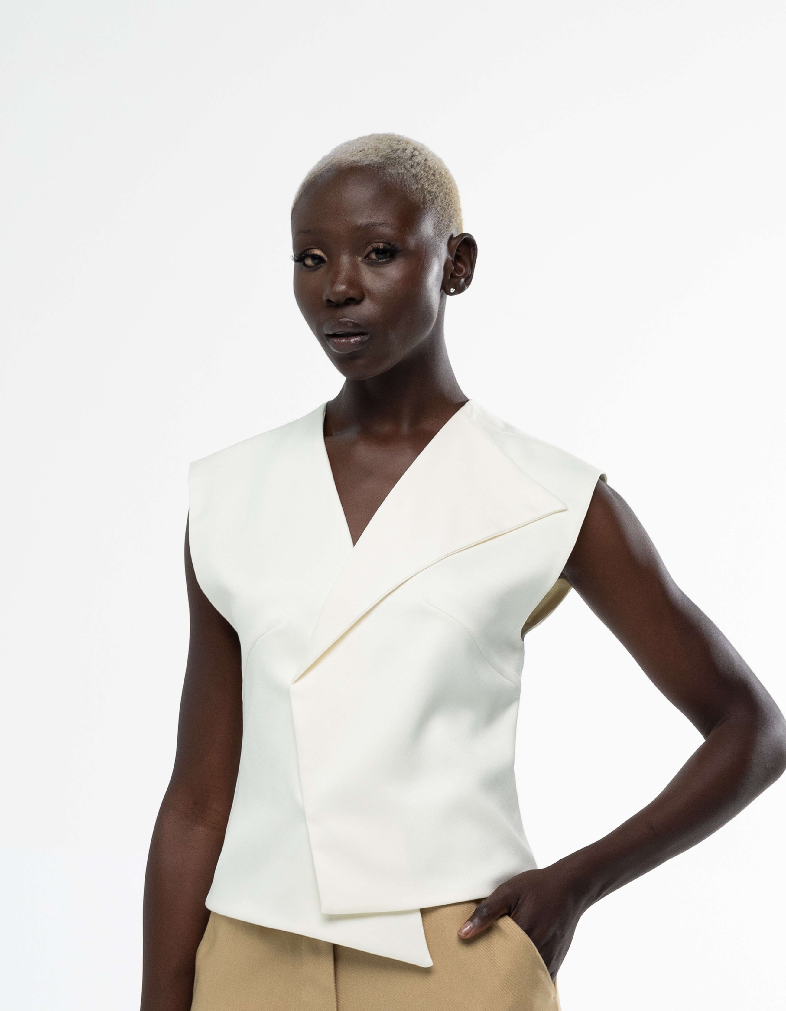 ANGLE BUTTON TOP
