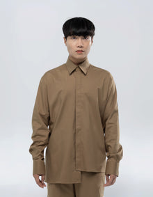 CAMICIA ASIMMETRICA A MANICHE LUNGHE