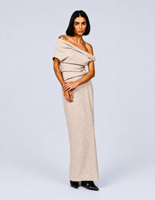 SHOULDER TWIST TOP