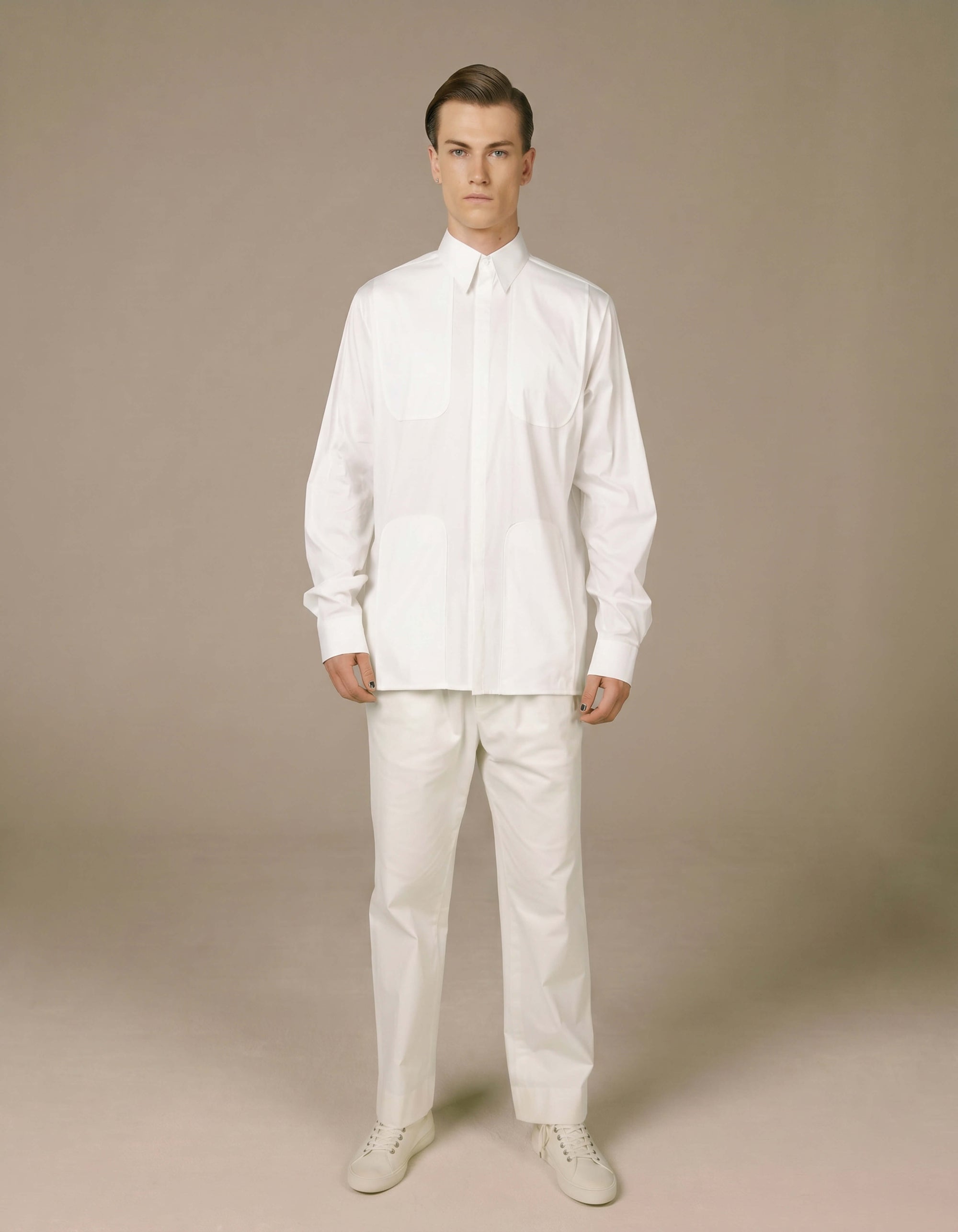 CHEMISE À PANNEAU EN U