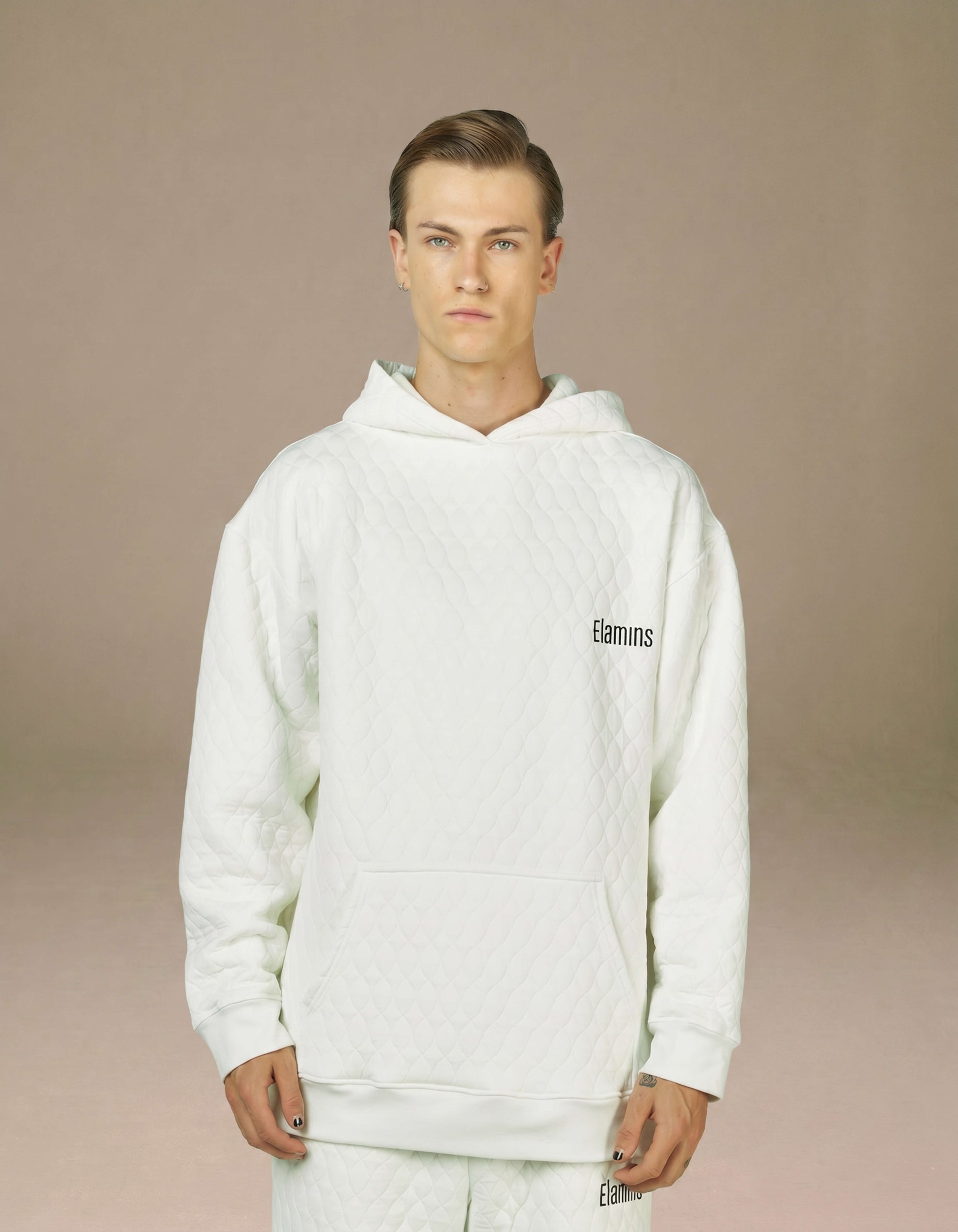 FELPA CON CAPPUCCIO OVERSIZE