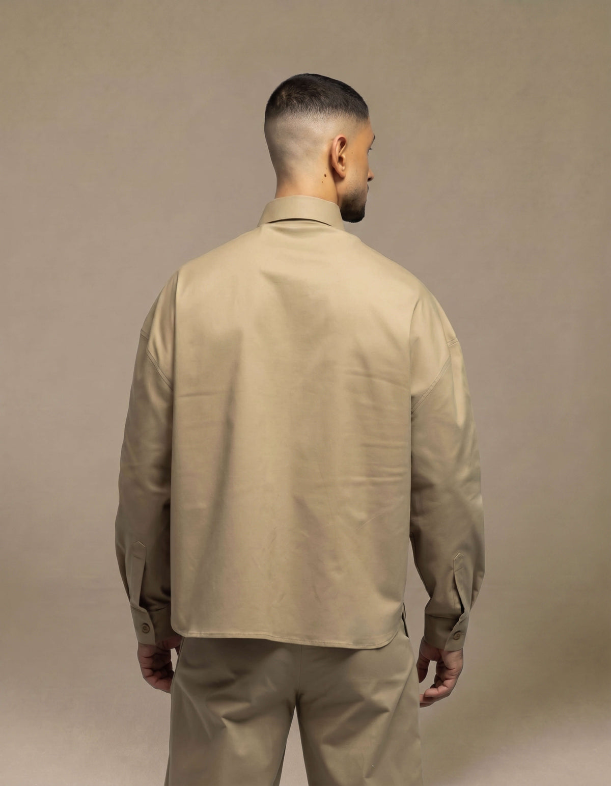BUTTON UP SHIRT