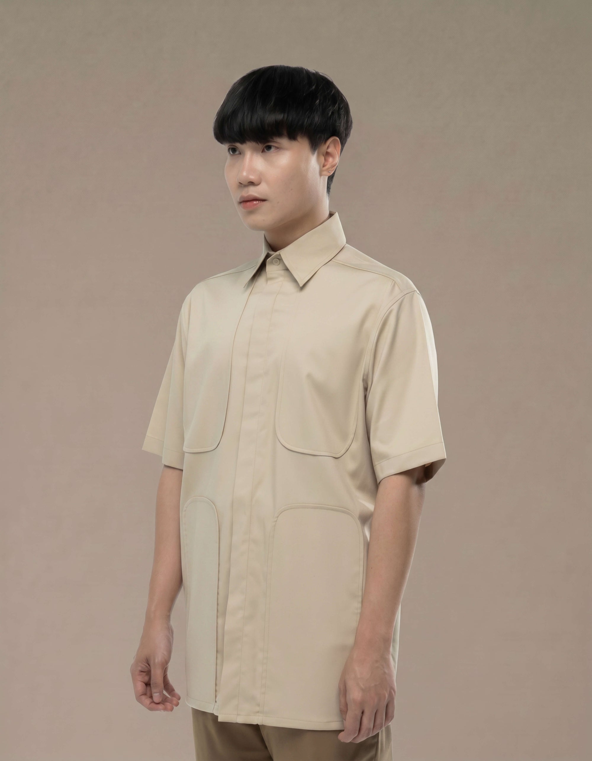 CHEMISE À MANCHES COURTES À PANNEAU EN U