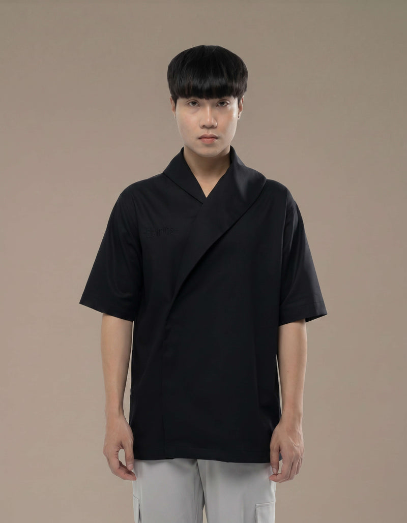 CHEMISE À MANCHES COURTES À COL COURT