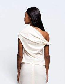 ONE SHOULDER TWIST TOP
