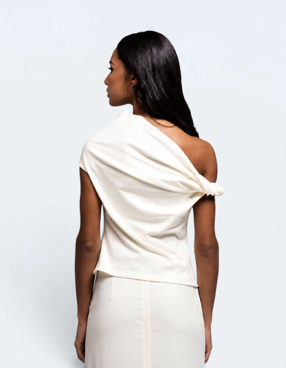 ONE SHOULDER TWIST TOP