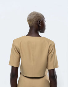 TOP CORTO CON TASCA OVERSIZE