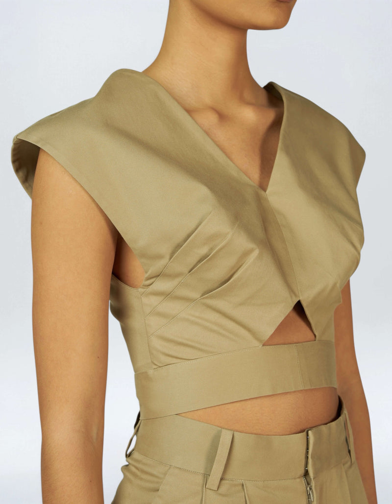 TRIANGLE CUT OUT CROP TOP