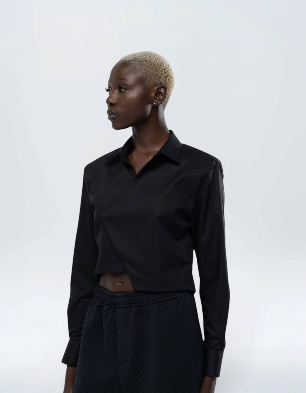 TRIANGLE OVERLAP CROP TOP
