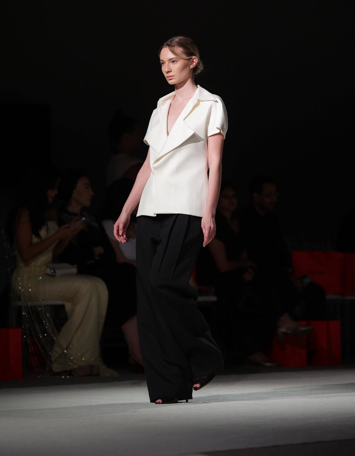 EXAGGERATED LAPEL TOP