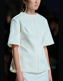 STRUCTURED HOURGLASS TOP WITH EXAGGERATED SLEEVE