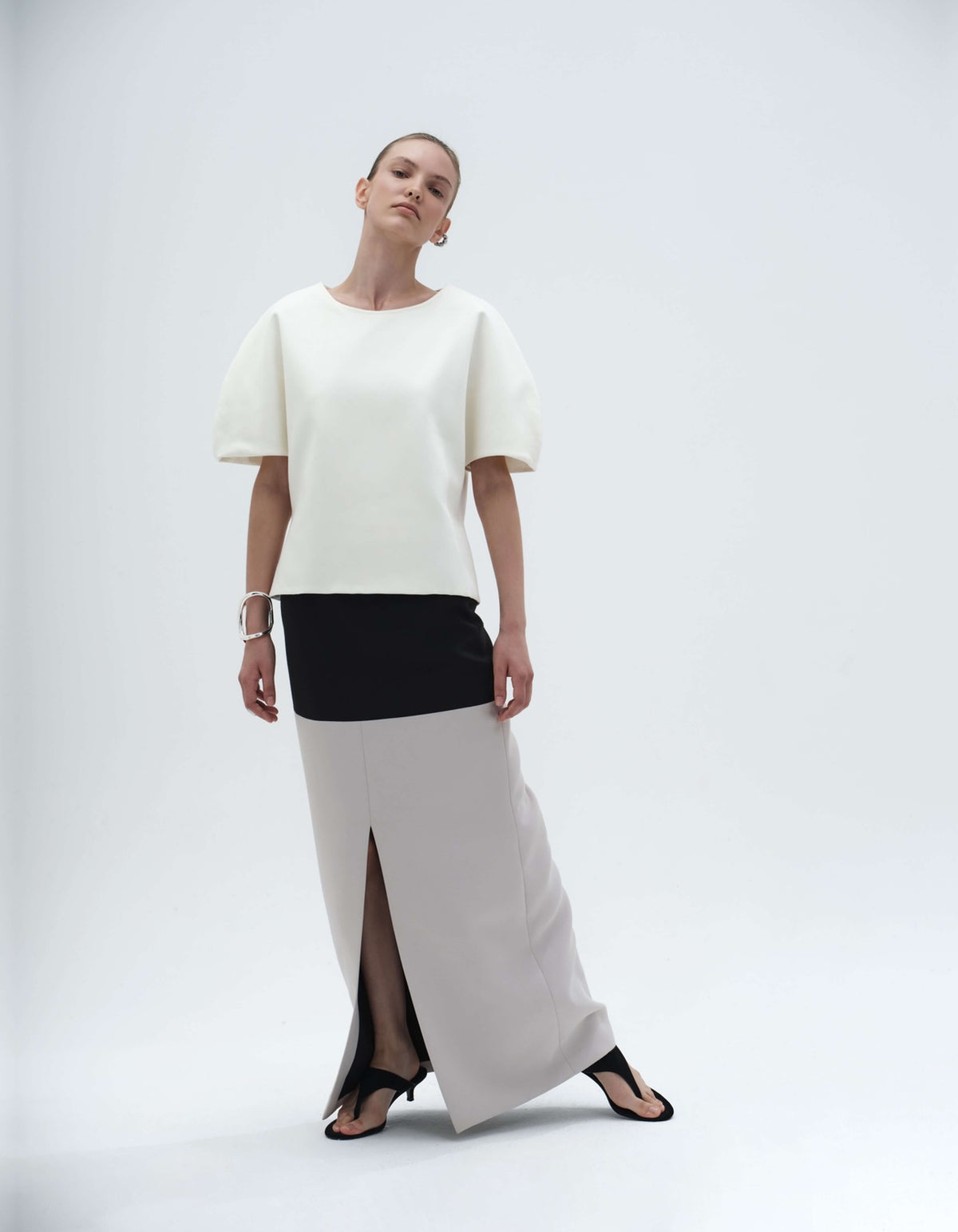 HORIZONTAL TWO TONE STRUCTURED SKIRT