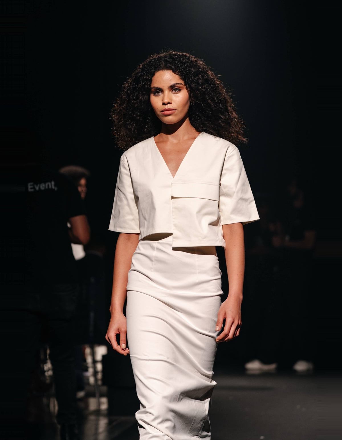 OVERSIZE POCKET CROP TOP