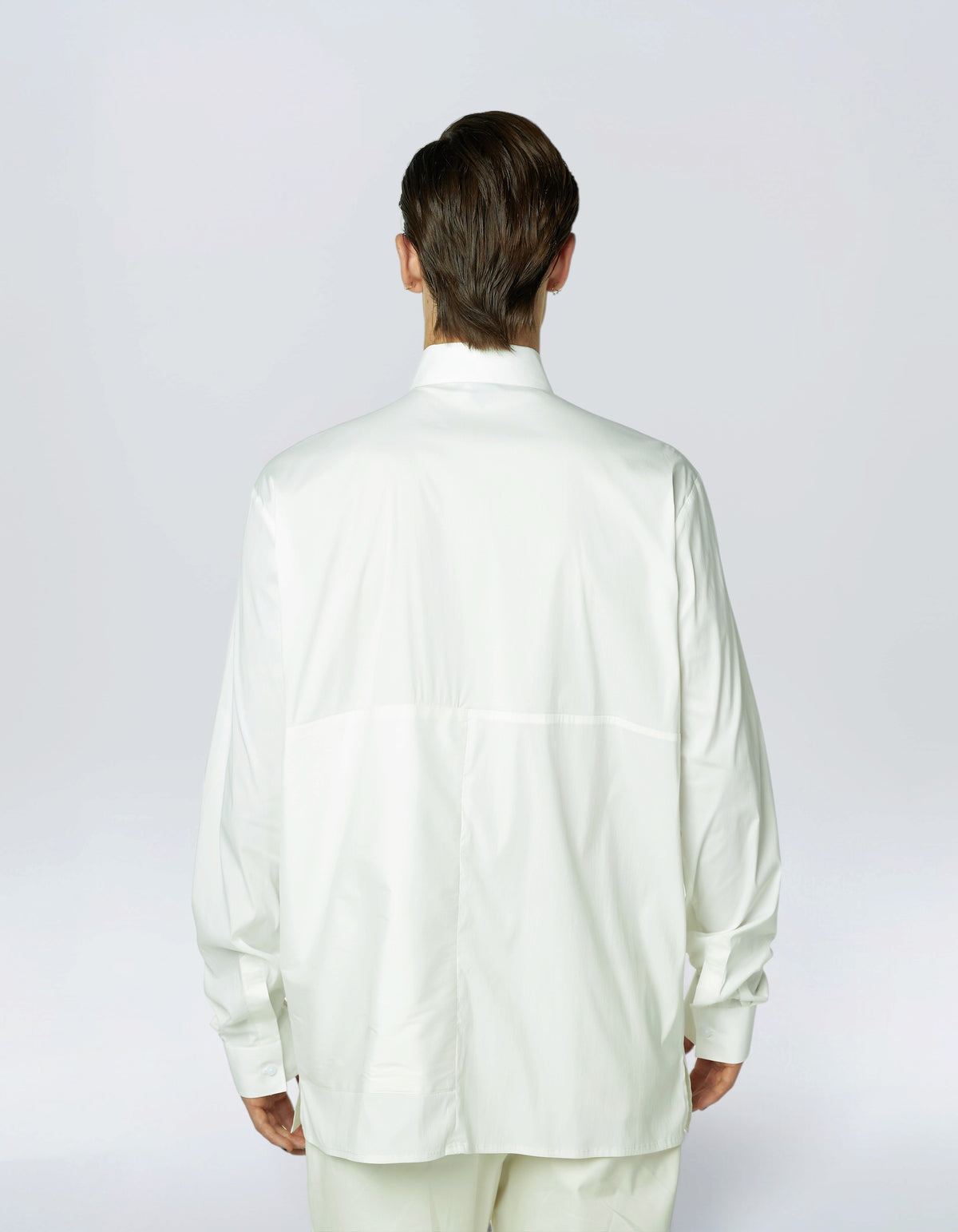 CHEMISE À FERMETURE SUPERPOSÉE