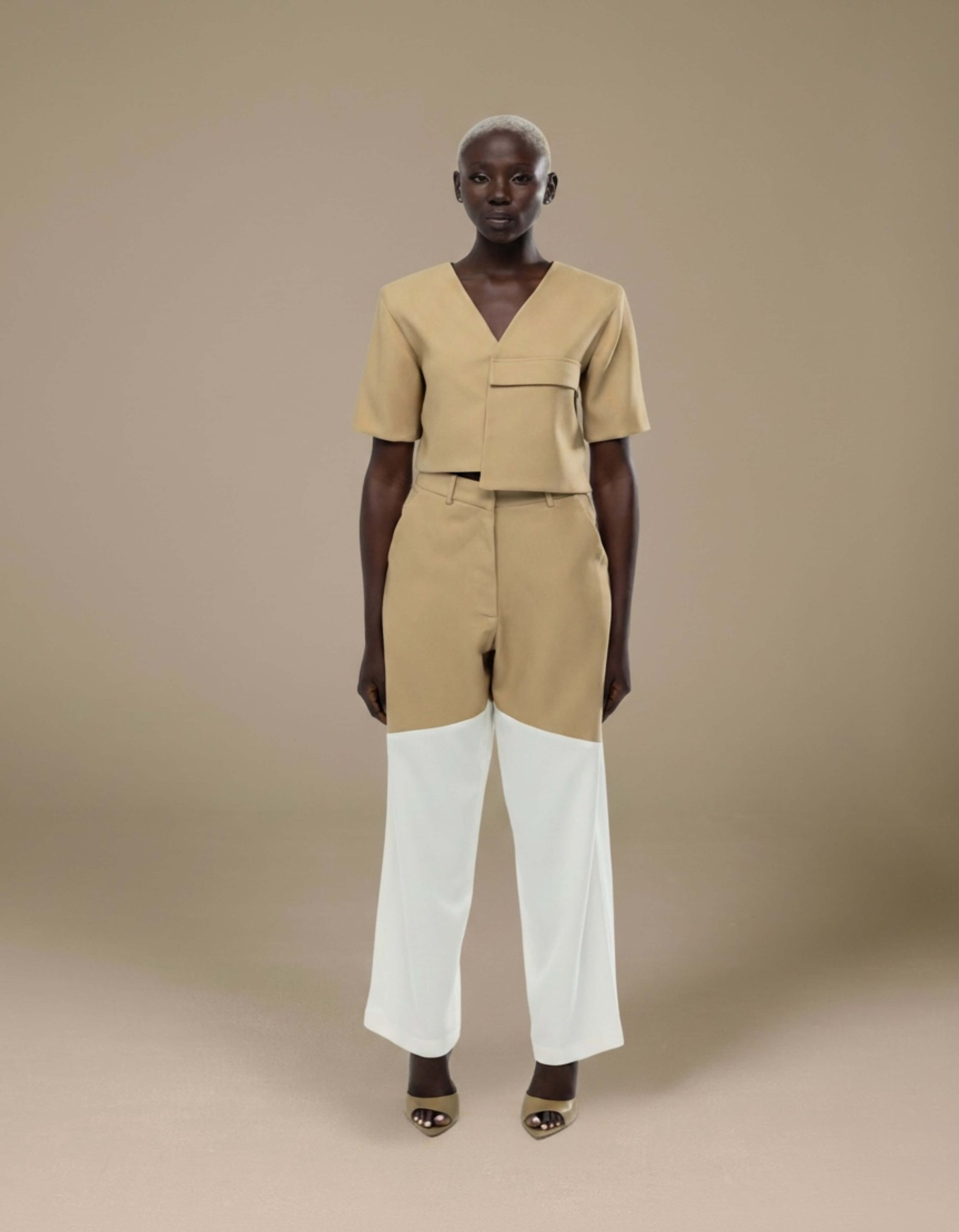 OVERSIZE POCKET CROP TOP