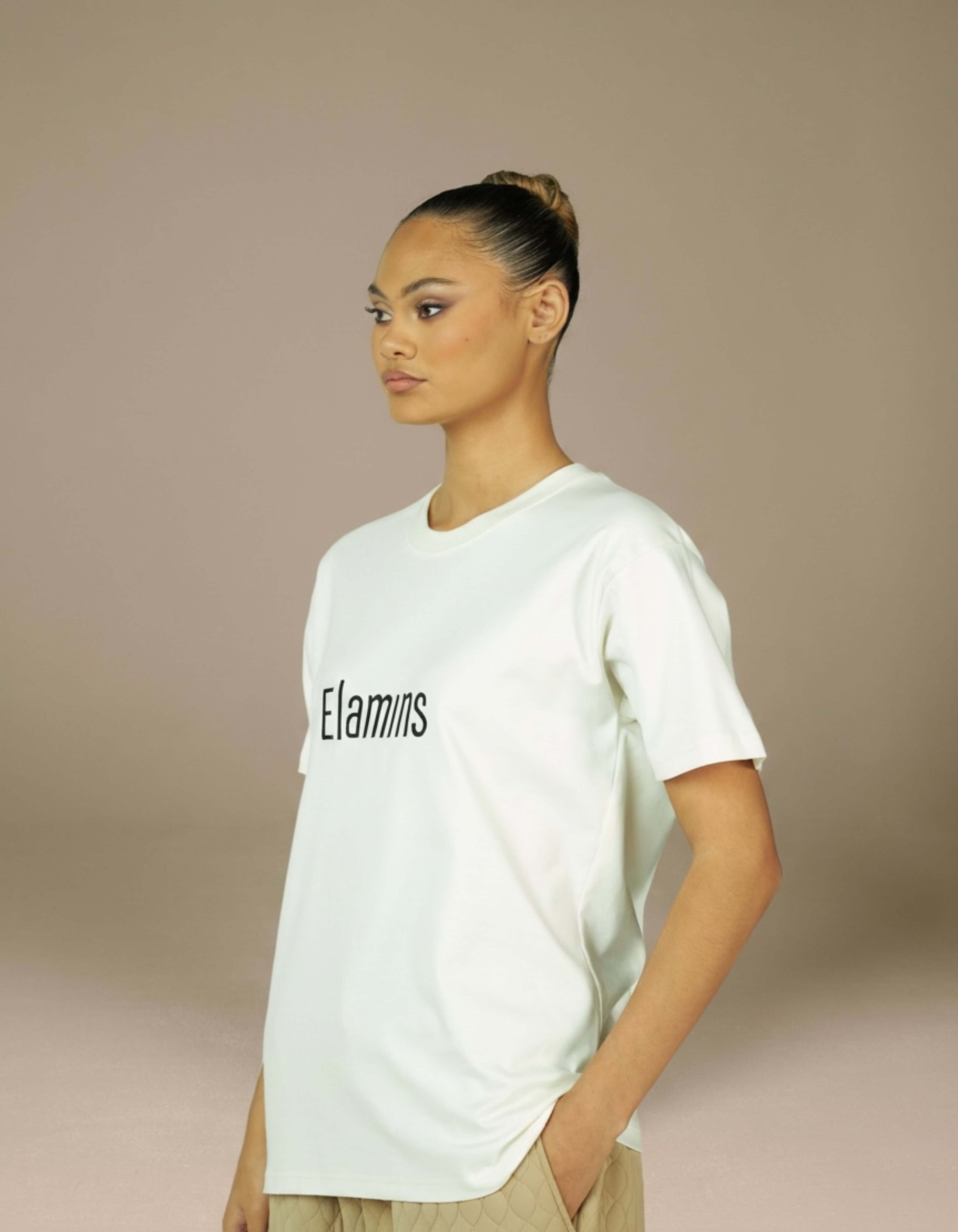 T-SHIRT CON RICAMO CERVELLO