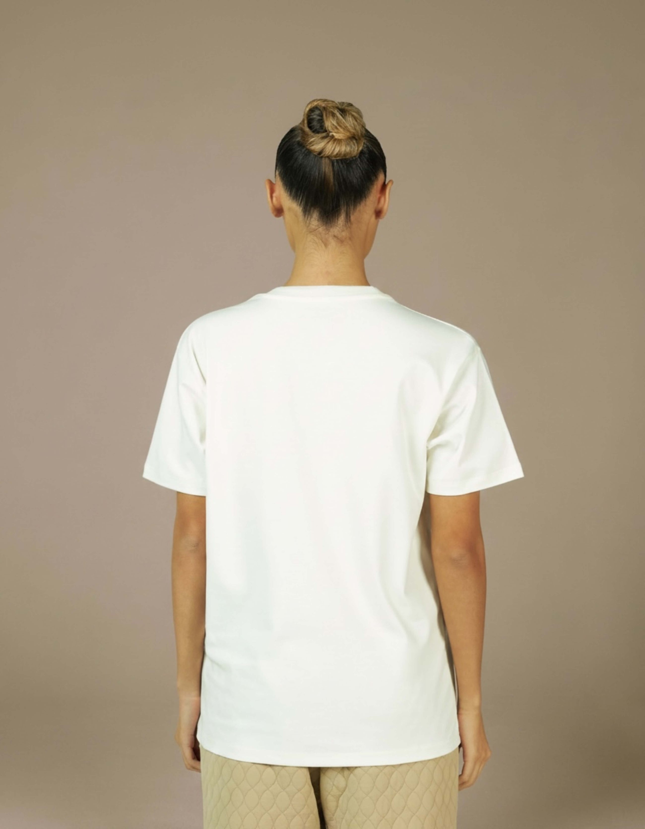 T-SHIRT CON RICAMO A CUORE