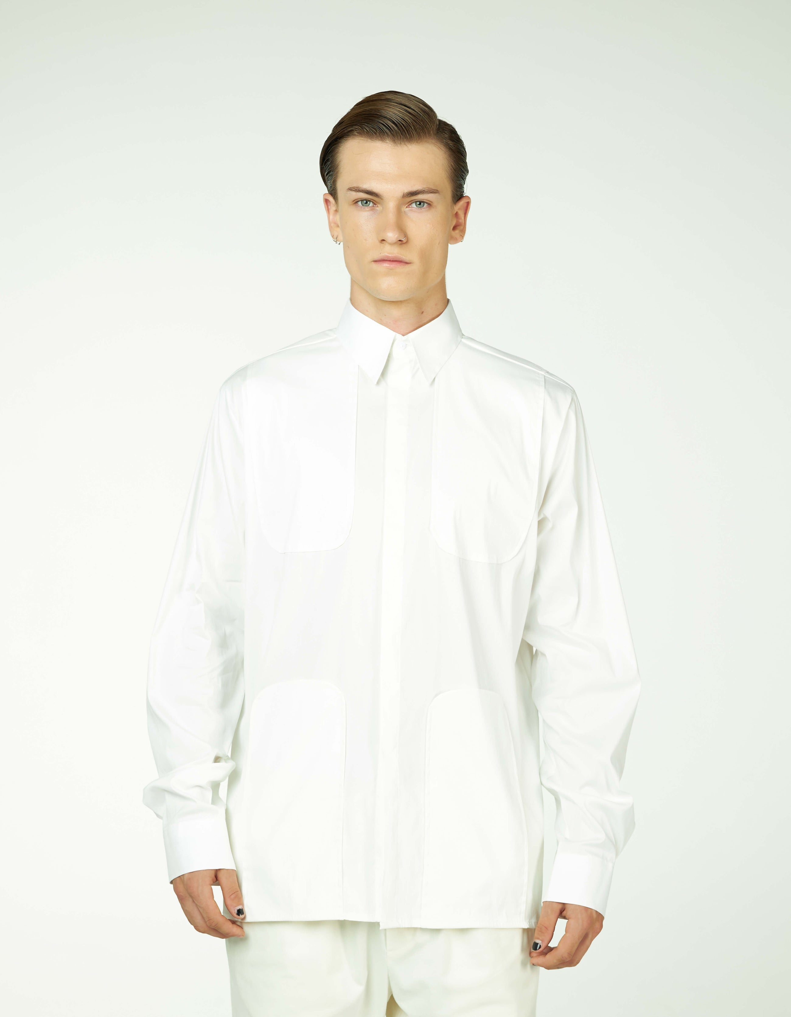 CHEMISE À PANNEAU EN U