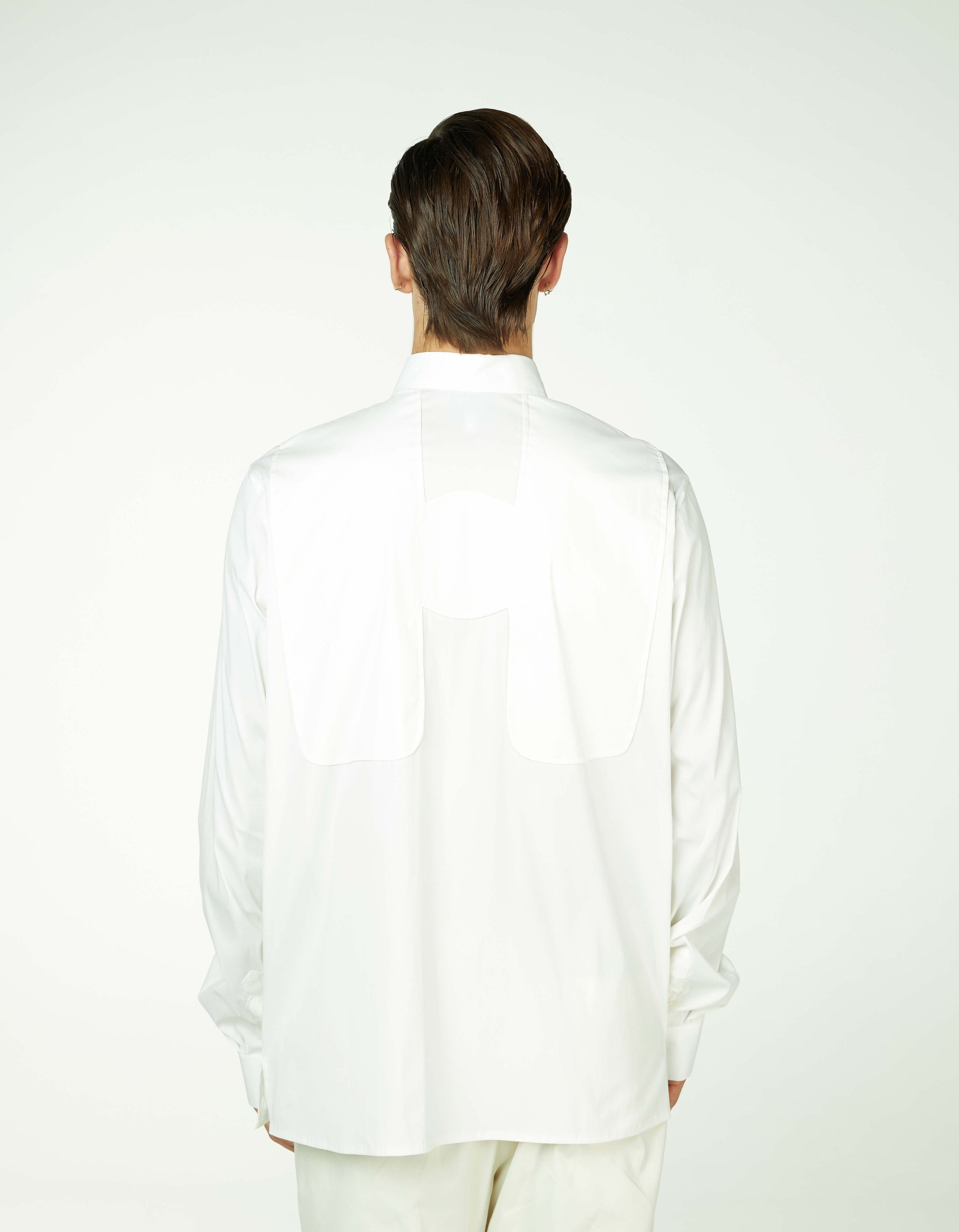 CHEMISE À PANNEAU EN U