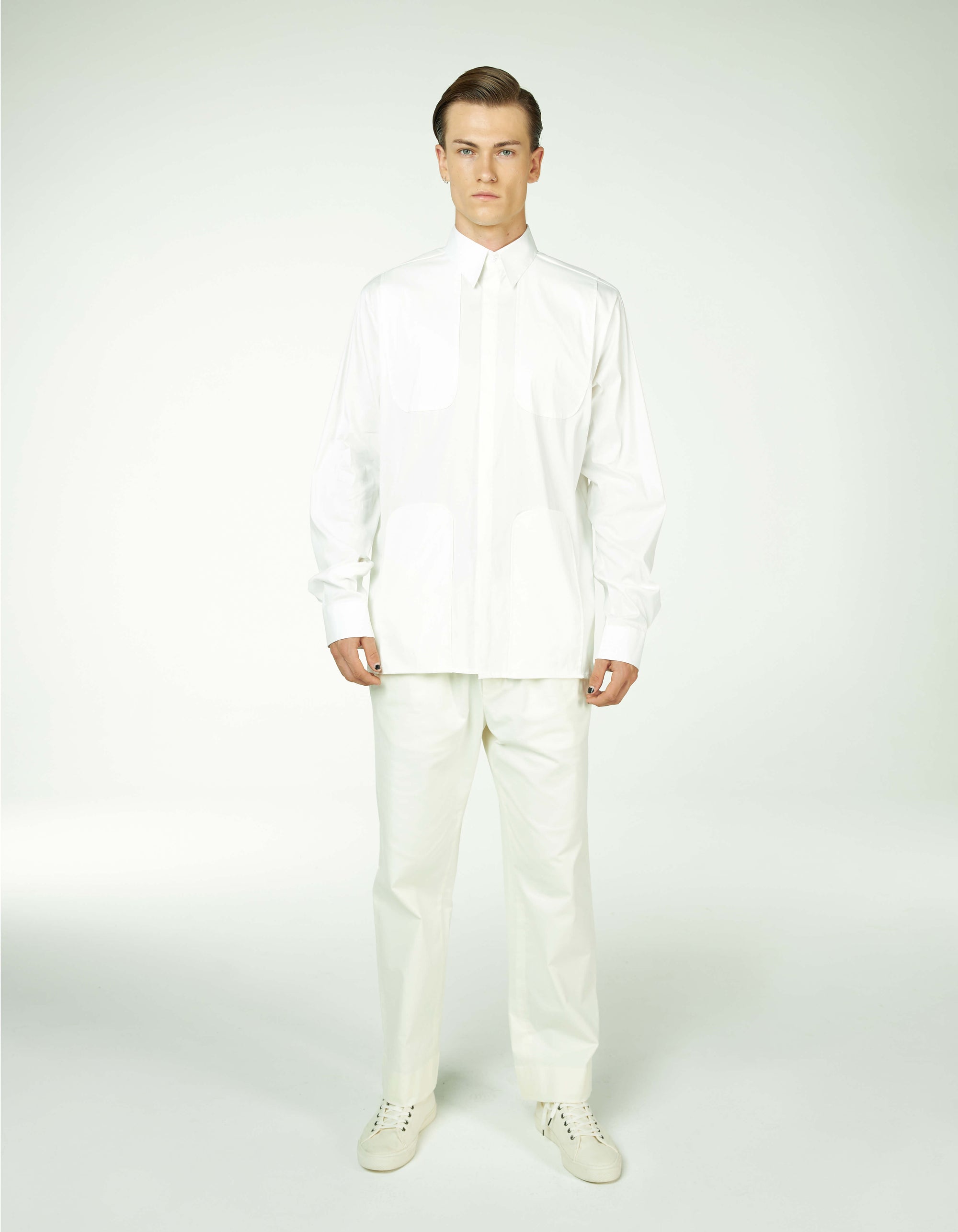 CHEMISE À PANNEAU EN U